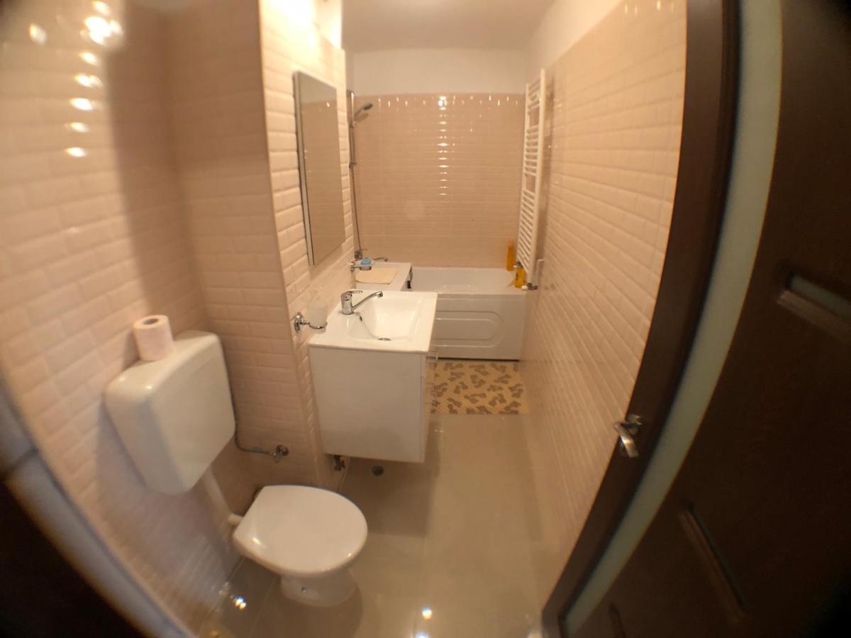 Le Garcon De Cristina-simple,quiet,spacious * Bucureşti