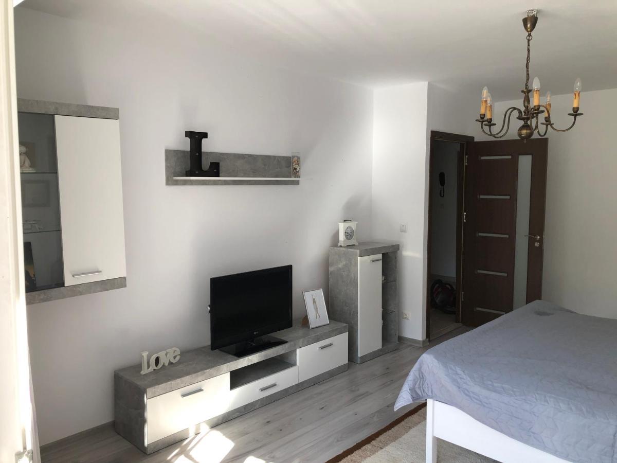 Le Garcon De Cristina-simple,quiet,spacious Apartament *